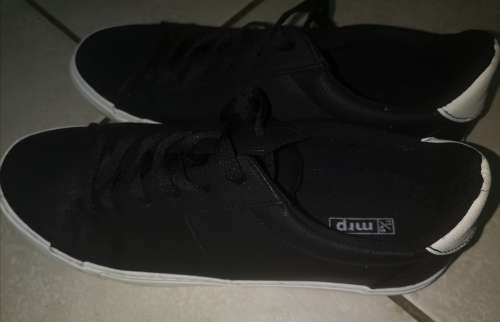 Men's Casual Shoes