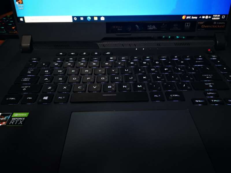 ASUS ROG STRIX G513QR-HF210T - GEFORCE RTX 3070 - RYZEN 9 5900HX - 300HZ