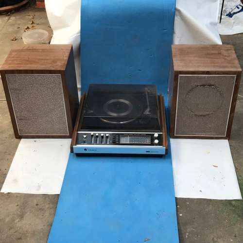 Record Player `GALLO` Hi fedelity S65 SOLID STATE with 15 records