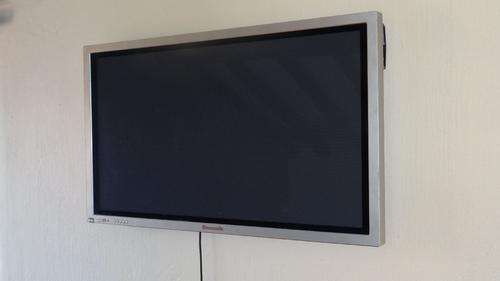 Panasonic 42" Plasma TV Monitor - TH-42PWD7