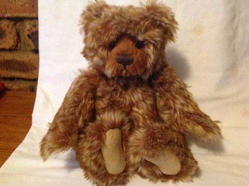 AWESOME Bear Studio wind up musical bear