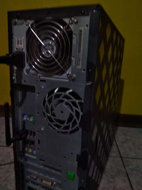 HP Z400 XEON WORKSTATION + GAINWARD 550Ti GPU