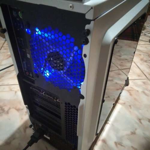 !! INTEL CORE i7-4790 BEAST + DDR5 GPU 1.5GB + 8GB RAM + 2TB!!
