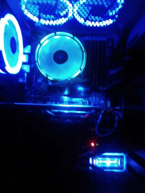 ! INTEL i7-EXTREME GAMING + 4GB GPU, 6CORE 12 THREADS