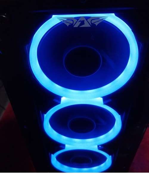 !! INTEL i7-4790 GAMING, 4GHZ + GPU !!