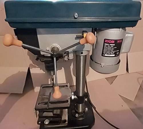 !! VERSATILE RYOBI 500W BENCH DRILL PRESS !! !!