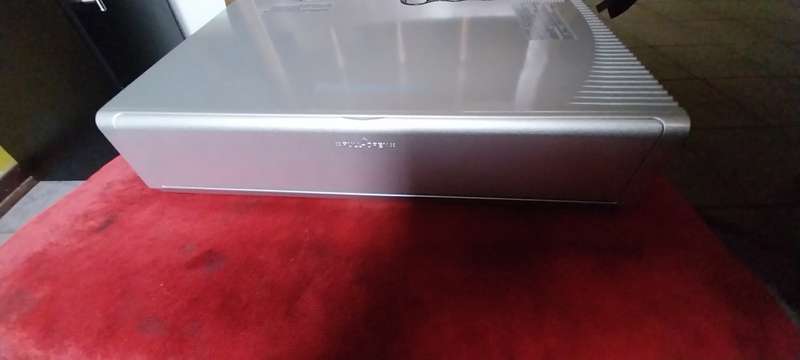 !! PANASONIC LCD PROJECTOR !!