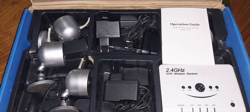 !! SURVEILLANCE WIRELESS MOTION CAMERA SET !!