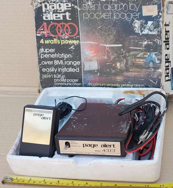 !! VINTAGE COLLECTORS CAR PAGER / ALARM !!