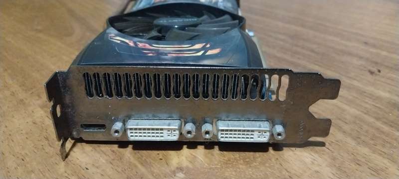 !! GIGABYTE GV-N460 1GB OVERCLOCK EDITION GPU - PARTS OR REPAIR !!