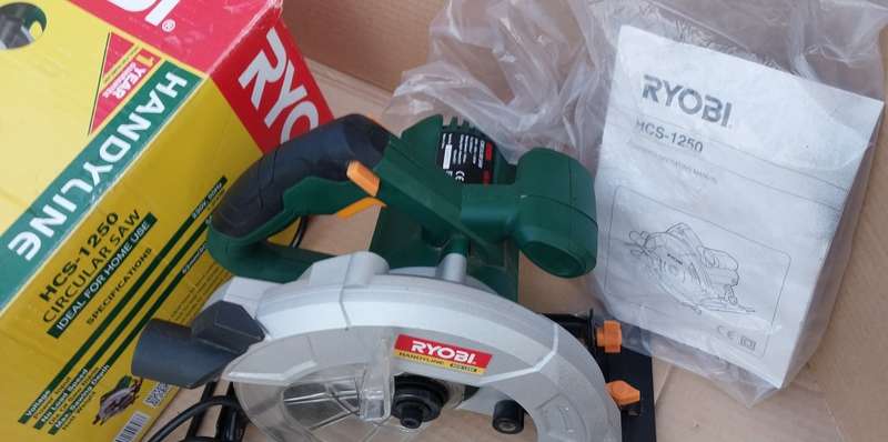 Powerful Ryobi Circular Saw HCS-1250