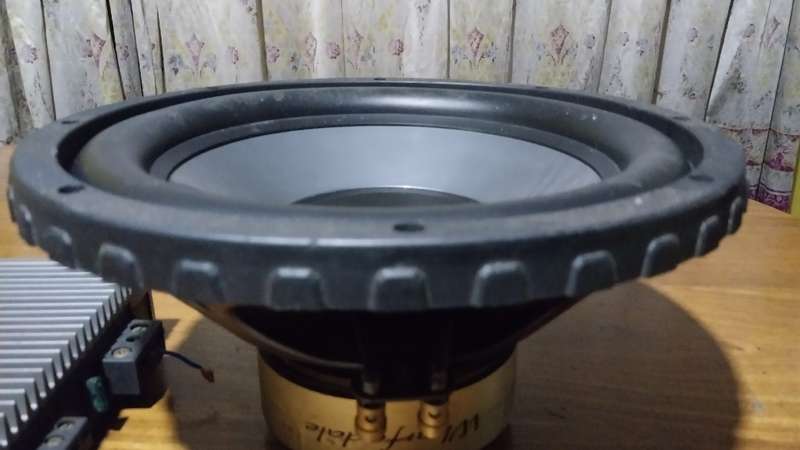 800W ICE POWER AMP +12` 600W WHARFEDALE SUBWOOFER CAR AUDIO