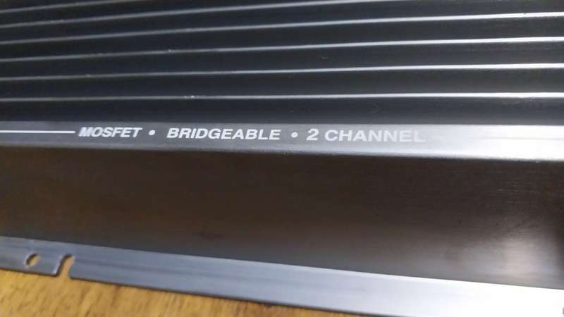 800W ICE POWER AMP +12` 600W WHARFEDALE SUBWOOFER CAR AUDIO