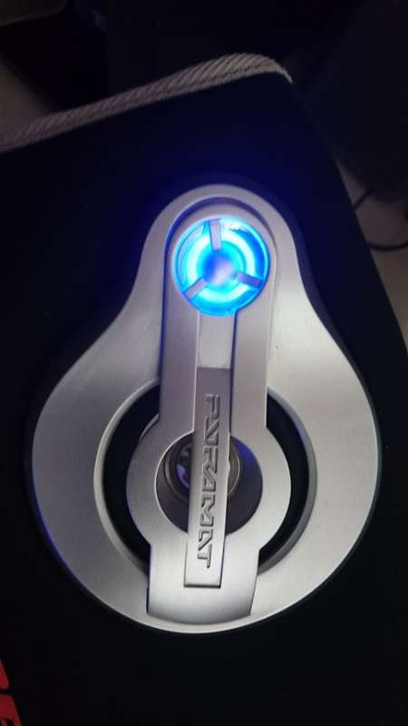 Gaming chair with 2.1 sound.