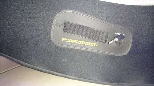 Gaming chair with 2.1 sound.