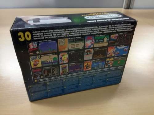 NINTENDO CLASSIC MINI (NEW)