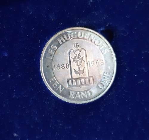 1988 PROOF SILVER LES HUGUENOTS ONE RAND COIN IN SAM BOX