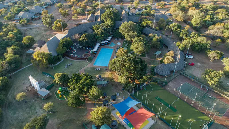 CHRISTMAS WEEK AT DIKHOLOLO: 22 - 29 DECEMBER 2023 (6 Sleeper)