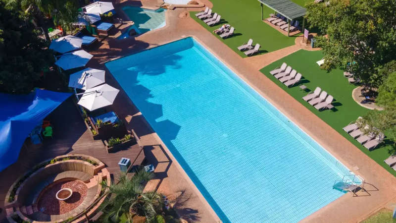 CHRISTMAS WEEK AT DIKHOLOLO: 22 - 29 DECEMBER 2023 (6 Sleeper)