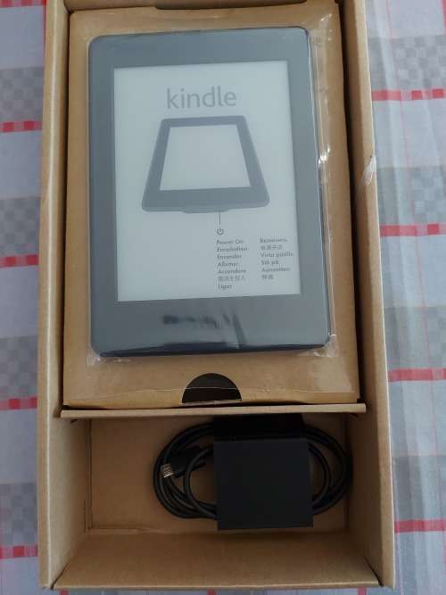 Kindle Paperwhite 6` E-reader (Previous Generation - 7th) Model: DP75SDI