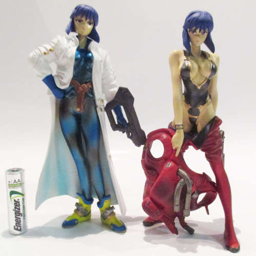 Motoko Kusanagi - Ghost in the Shell 2 FIGURES. Anime statues. Rare 2002 retired figure
