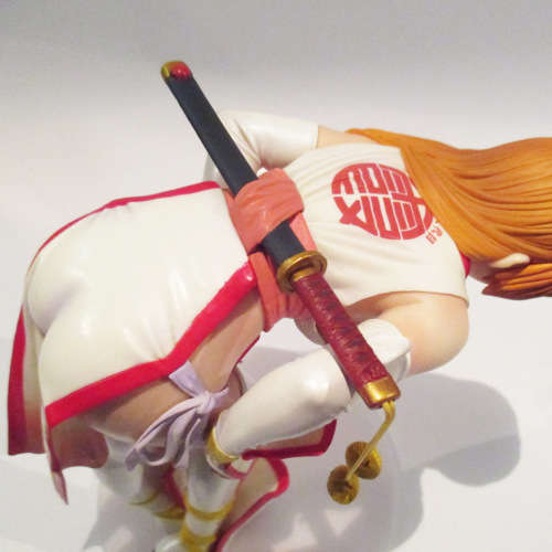 Buy2-Get1Free-Dead Or Alive - Kasumi White Version. Anime statue. Rare 2005 retired figure