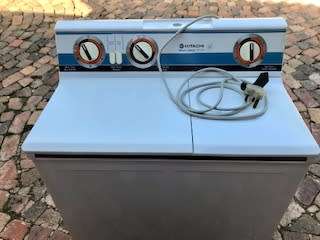 Washing Machine - Small 4kg Twintub Hitachi Washing Machine