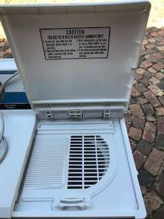 Washing Machine - Small 4kg Twintub Hitachi Washing Machine
