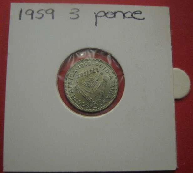 ***1959 UNION OF SA 3 PENCE ***