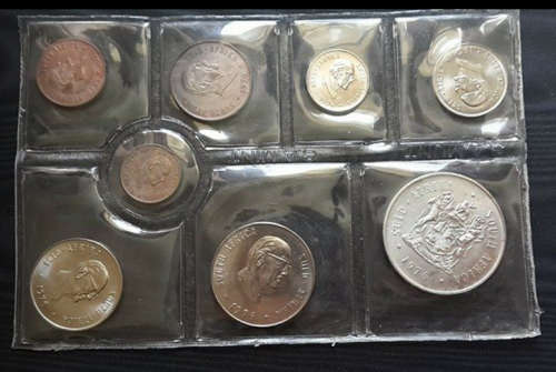 1976 - SA UNCIRCULATED COIN SET - WITH SILVER R1 - AS PER IMAGES