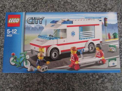 AMBULANCE - LEGO City Set