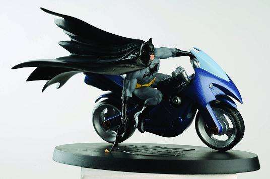 Batman (With Batcycle) - Special Collector's Figure with Magazine
