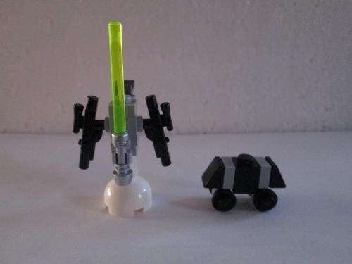 Star Wars Weapon Rack and Mouse Droid - LEGO Star Wars Accessories