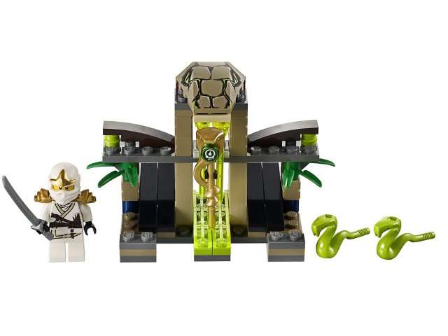 Venomari Shrine (9440) - Lego Ninjago Set from 2012 (Discontinued)
