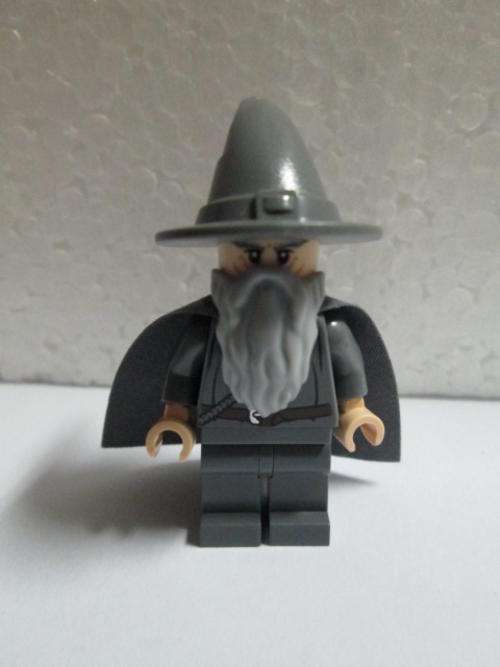Gandalf the Grey (With Cape and Hat) - Lego The Lord of the Rings Minifigure
