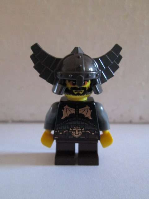 Evil Dwarf - Lego Minifigures Series 5 (Discontinued)