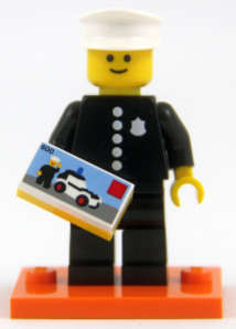 1978 Classic Police Officer (Series 18) Lego Minifigure