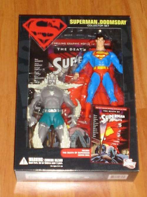 Superman VS Doomsday - Action Figure Collector Set (Including 168page Graphic Novel)