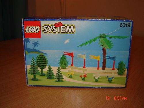 Lego flags,flowers, road accessories