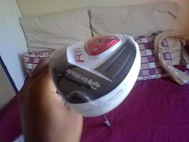 ***BRAND NEW REPLICA TAYLORMADE R11 3 AND 5 WOOD WITH HEAD COVERS***