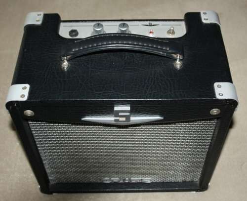 Crate V5 Guitar Valve Amp - 5 watts (Full Valve) - Excellent Condition!!