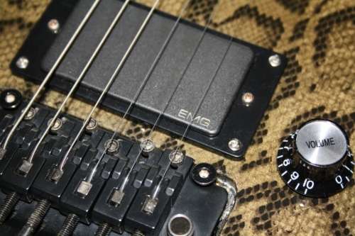 Cort X-Custom Electric Guitar - with EMG 81/85 Pickups and Molded HardCase!! High End Korean Made!!