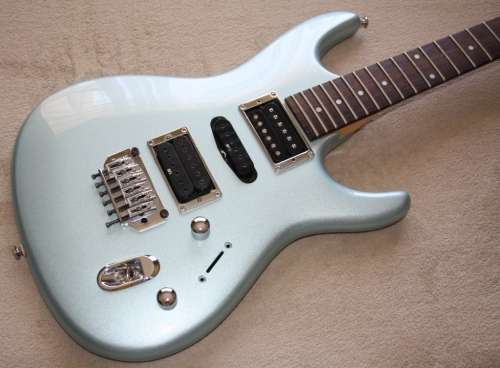 Ibanez Ergodyne EXR 170 Electric Guitar - Made 2005 with Solid Agathis Body! Scarce!
