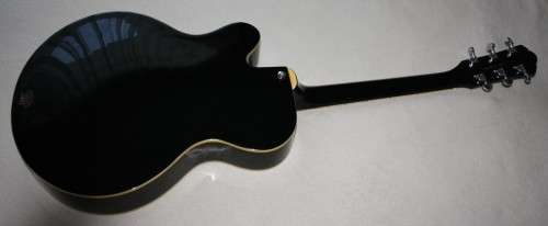 Yamaha AE500 Semi-Hollow Jazz Guitar - Gloss Black with Hardcase - Like New!!