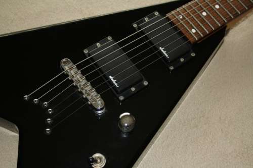 Jackson JS32 Flying V - Electric Guitar (Gloss Black) - Good Condition - Randy Rhodes Style