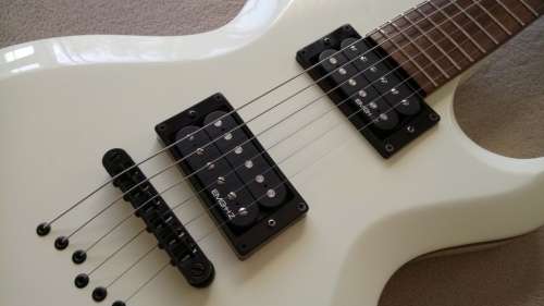 Cort Z-44 Zenox (Ivory White) Electric Guitar - Stunning Wood Body Binding - Excellent Condition!!