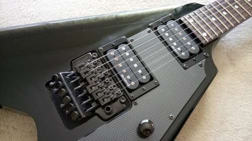 Cort VX 2V - Flying V Electric Guitar - Excellent Condition!! (Gloss Black)
