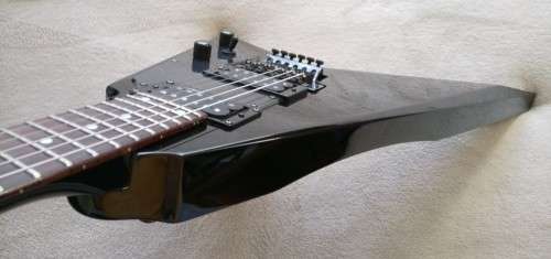 Cort VX 2V - Flying V Electric Guitar - Excellent Condition!! (Gloss Black)