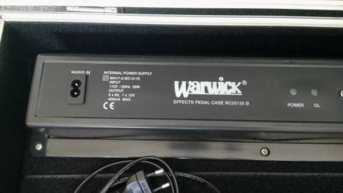Warwick Rockcase - Guitar Effects Pedal Board with Flight Case (Largest Size)