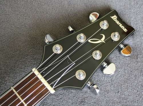 Ibanez ART100 Electric Guitar - Gloss Black - Les Paul Shape